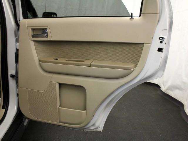 Ford Escape 2012 photo 22